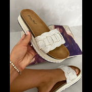S0671491154_16.webp