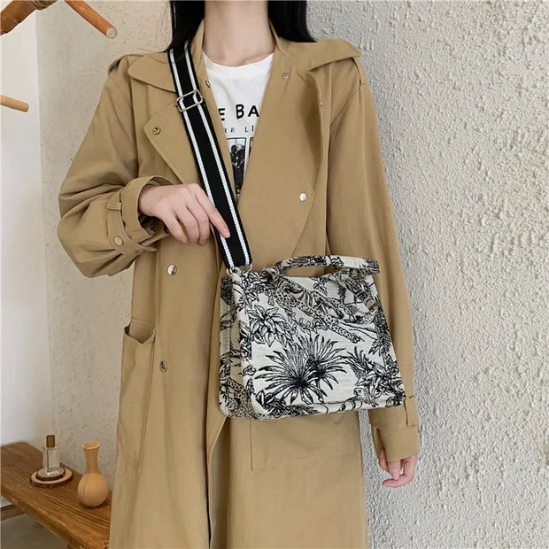 Embroidered women's bag, new tote bag, handbag, large capacity woven shopping bag, single shoulder canvas bag, women's bag