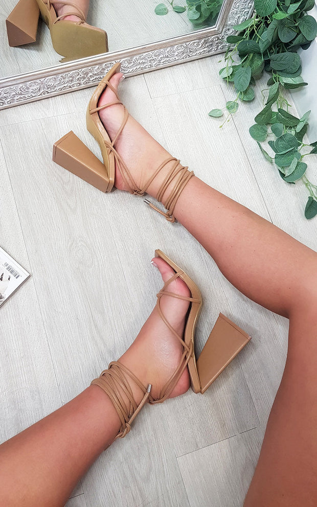 ikrush-abbie-strappy-lace-block-high-heels-1636651868528659-01.jpg