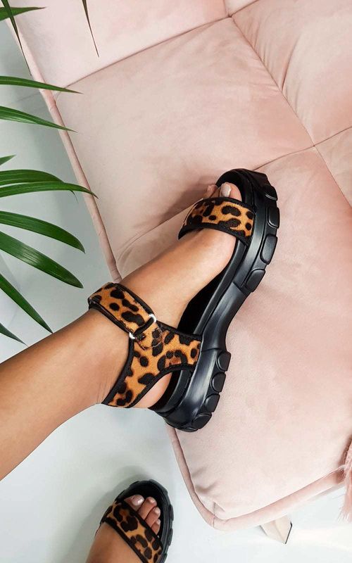 ikrush-ayla-velcro-strap-chunky-sandals-15511880701-110.jpg