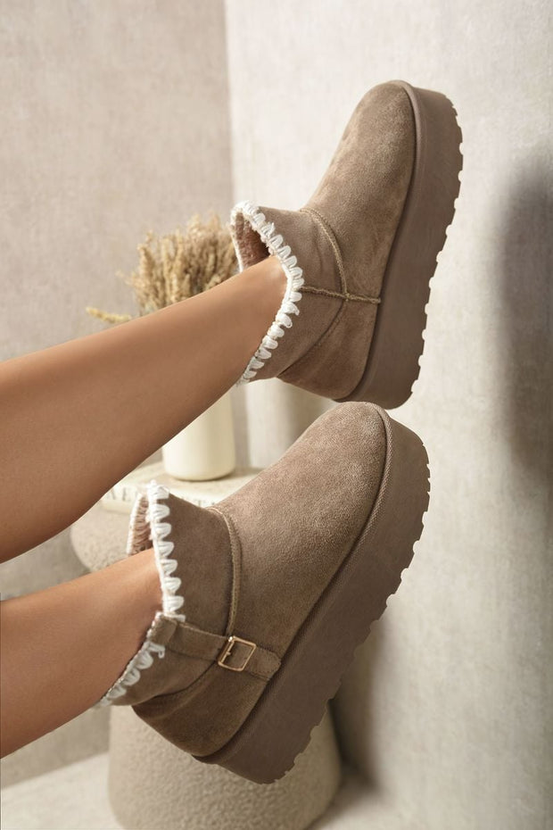 ikrush-debra-fur-lined-platform-ankle-boots-1725025974539870-3.jpg