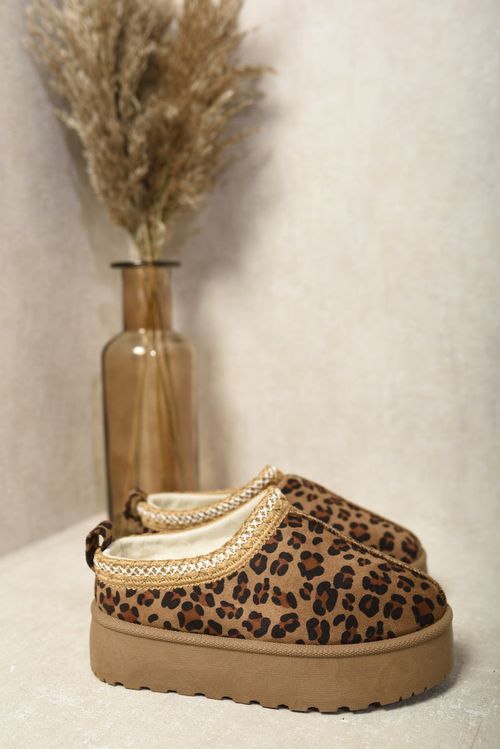 ikrush-kylie-aztec-detail-low-ankle-platform-kids-slipper-boots-1728750117-DSC4132.jpg