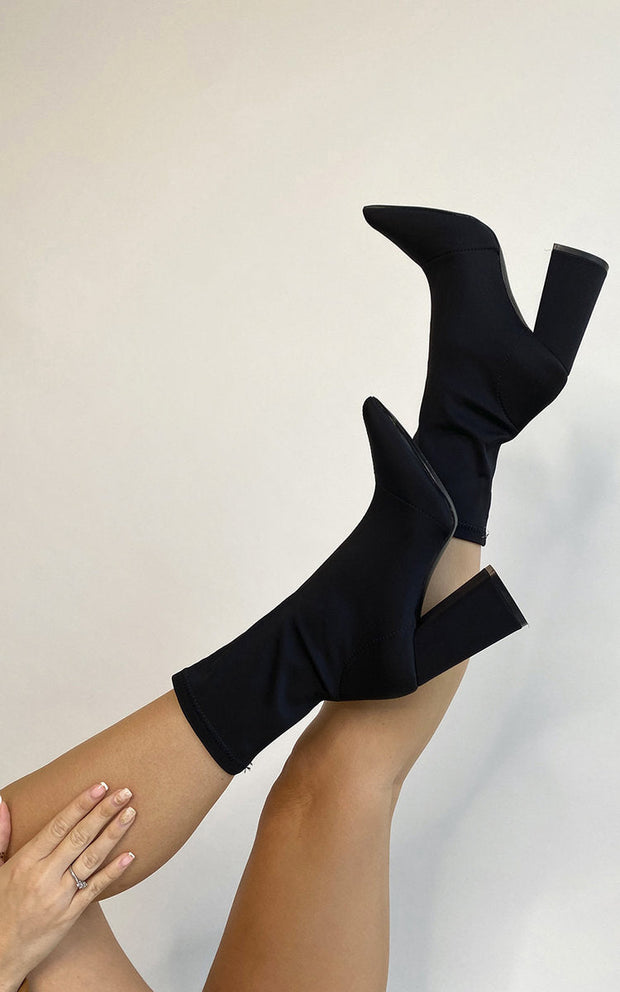 ikrush-lexie-block-heel-ankle-pointed-boots-1662563270IMG-9388_5d2i-dy.jpg