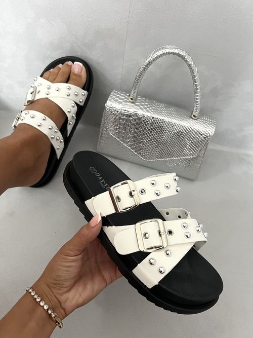 ikrush-lillian-studded-buckle-platform-sandals-1720114032IMG-3665_anm6-0c.jpg