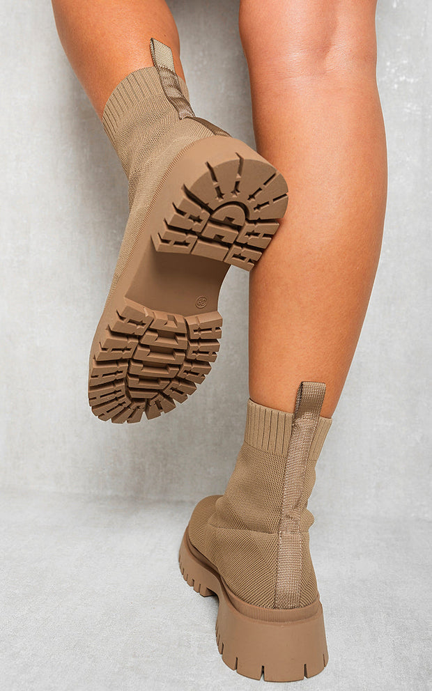 ikrush-natalia-chunky-sock-fit-ankle-boots-1695139930-DSC4266.jpg