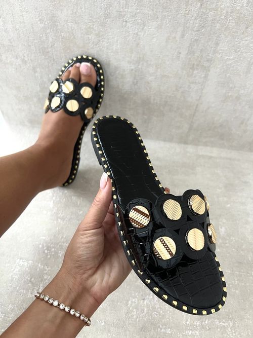 ikrush-vivian-studded-strap-flat-sandals-1720113032IMG-3653.jpg