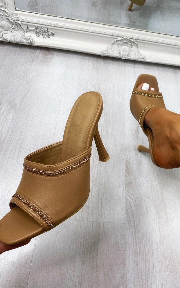 ikrush-zeena-chain-detail-heels-161588886314-525196_i4cu-iv.jpg